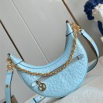 Louis Vuitton LOOP Ostrich leather LB15227 (1)