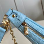 Louis Vuitton LOOP Ostrich leather LB15227 (4)