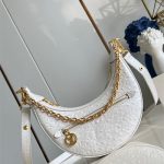 Louis Vuitton LOOP Ostrich leather LB15228 (1)