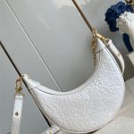 Louis Vuitton LOOP Ostrich leather LB15228 (2)