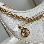 Louis Vuitton LOOP Ostrich leather LB15228 (6)