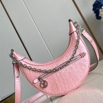 Louis Vuitton LOOP Ostrich leather LB15229 (1)