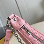 Louis Vuitton LOOP Ostrich leather LB15229 (3)