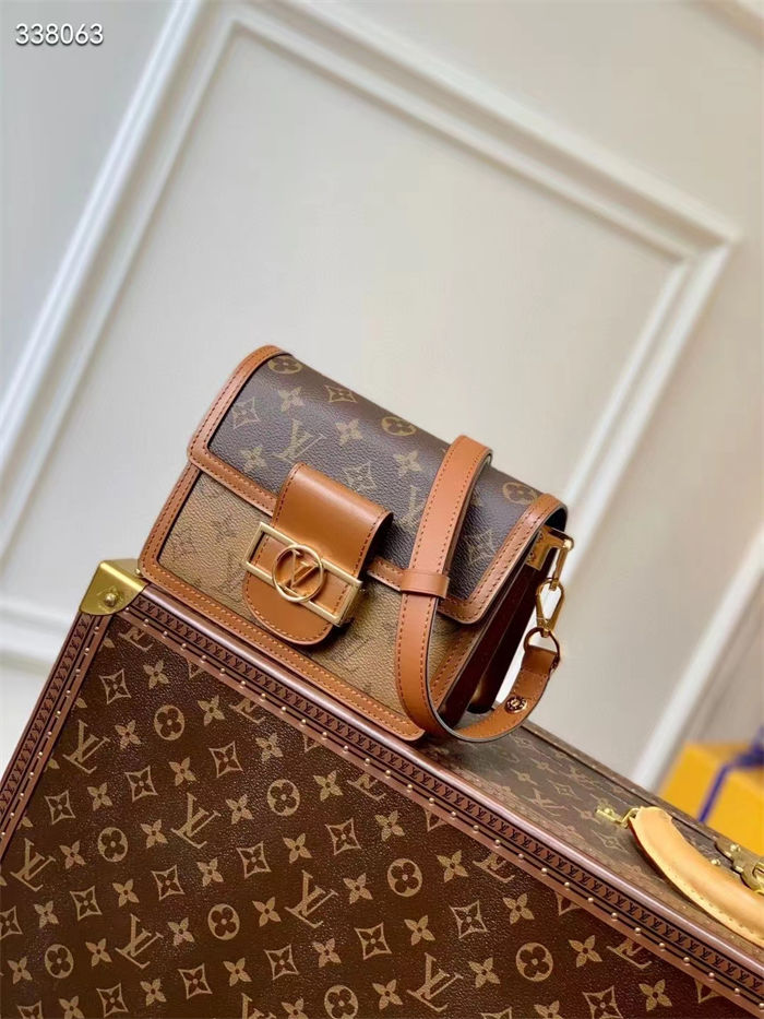 Louis Vuitton Mini Dauphine Monogram LB2606 (1)