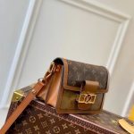 Louis Vuitton Mini Dauphine Monogram LB2606 (2)
