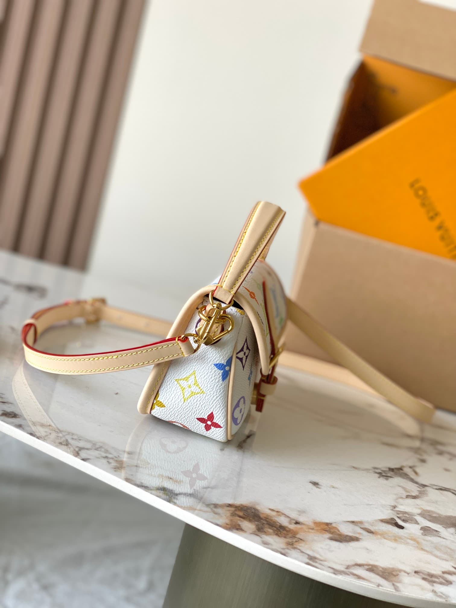 Louis Vuitton Murakami Bolsa Diane Nano Canvas Monogram LB1191 (6)