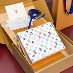 Louis Vuitton Murakami Toiletry Pouch Monogram canvas LB15940 (2)