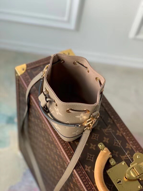 Louis Vuitton NANO NOÉ Monogram Empreinte LB12115 (4)
