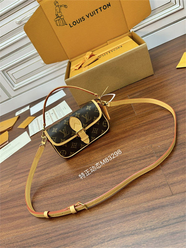 Louis Vuitton Nano Diane Monogram canvas LB15154 (2)