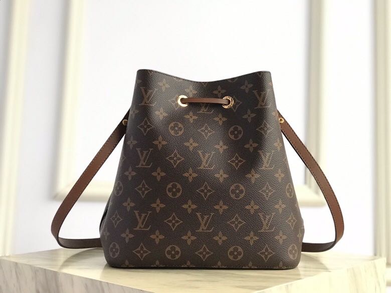 Louis Vuitton NéoNoé MM Monogram Canvas LB7650 (4)