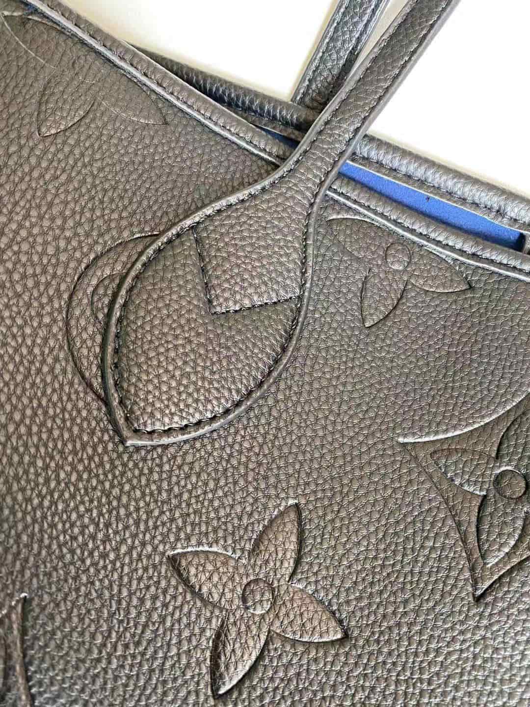 Louis Vuitton Neverfull monogram LB7058 (4)