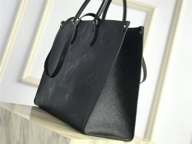 Louis Vuitton ONTHEGO GM Monogram Giant LB2224 (5)