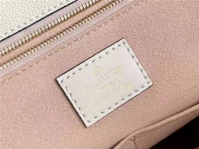 Louis Vuitton ONTHEGO GM Monogram Giant LB2225 (4)