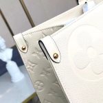 Louis Vuitton ONTHEGO GM Monogram Giant LB2225 (5)