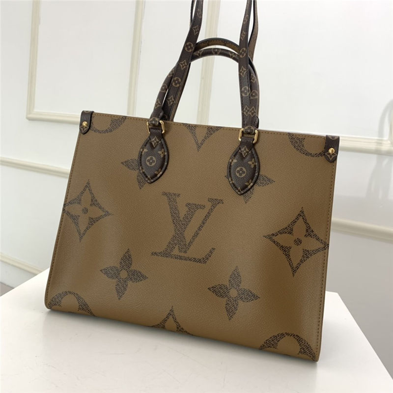 Louis Vuitton ONTHEGO MM Monogram LB2048 (4)