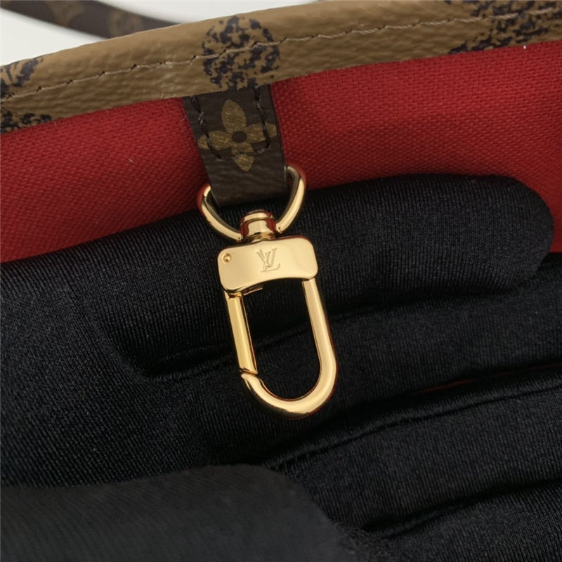 Louis Vuitton ONTHEGO MM Monogram LB2048 (6)