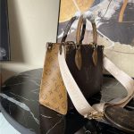 Louis Vuitton ONTHEGO PM Monogram canvas LB5413 (2)