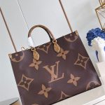 Louis Vuitton OnTheGo Voyage Monogram canvas LB11570 (1)