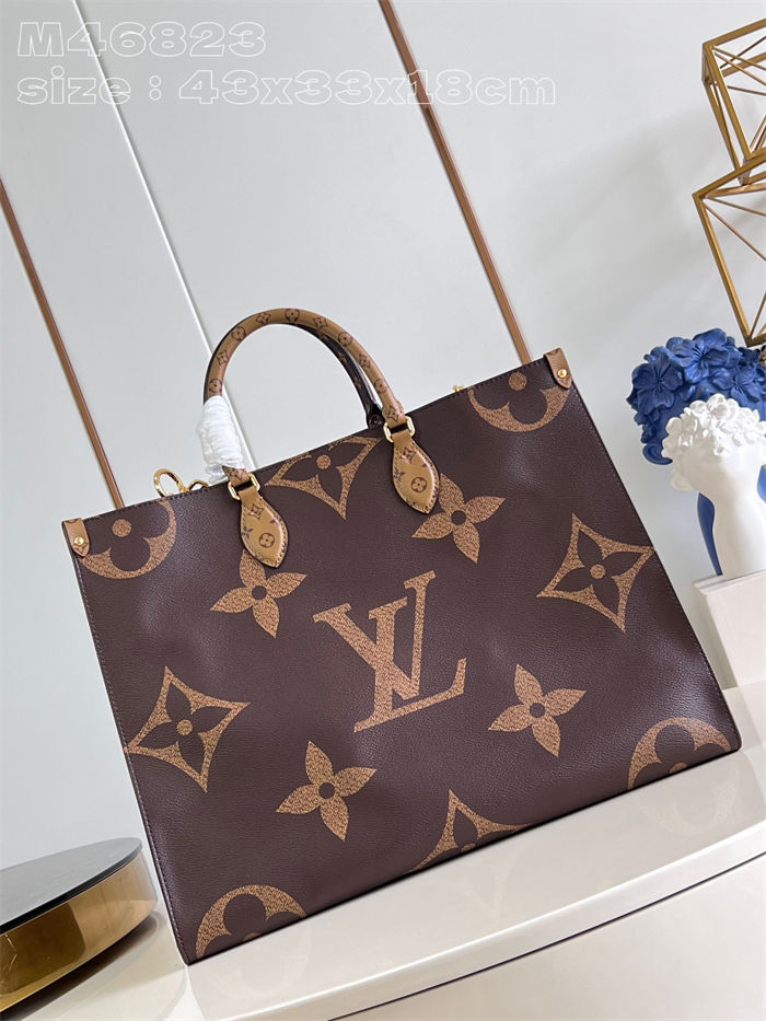 Louis Vuitton OnTheGo Voyage Monogram canvas LB11570 (1)