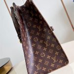 Louis Vuitton OnTheGo Voyage Monogram canvas LB11570 (6)
