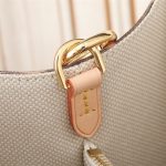 Louis Vuitton OnTheGo Voyage Monogram canvas LB11571 (3)
