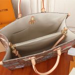Louis Vuitton OnTheGo Voyage Monogram canvas LB11571 (5)