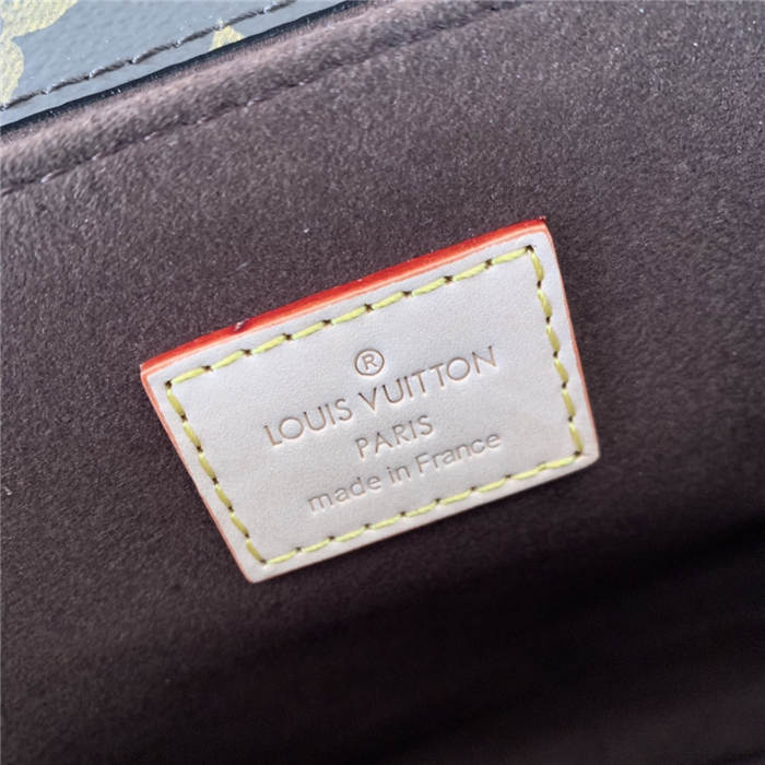 Louis Vuitton POCHETTE MÉTIS Monogram Canvas LB2080 (6)