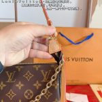 Louis Vuitton Pochette accessories Monogram LB2083 (6)