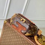 Louis Vuitton Rush Bumbag Monogram Landscape canvas LB22537 (1)