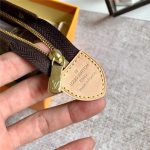 Louis Vuitton TOILETRY POUCH 15 LB4842 (5)