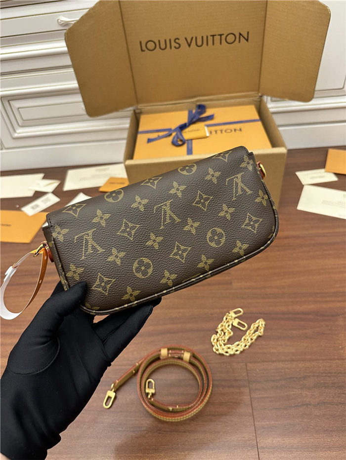 Louis Vuitton WALLET ON CHAIN IVY Monogram canvas LB13472 (5)