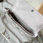 Louis Vuitton Wallet On Chain Ivy Embossed grained LB21757 (5)