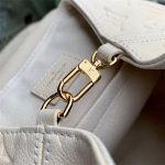 Louis Vuitton backpack Monogram cowhide LB7953 (4)