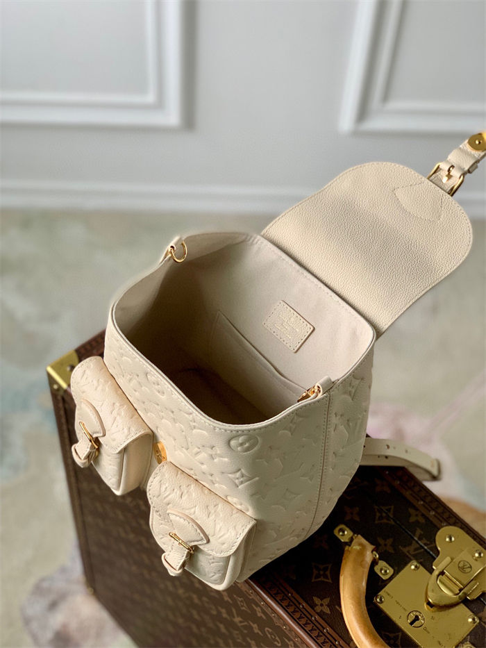 Louis Vuitton backpack Monogram cowhide LB7953 (5)