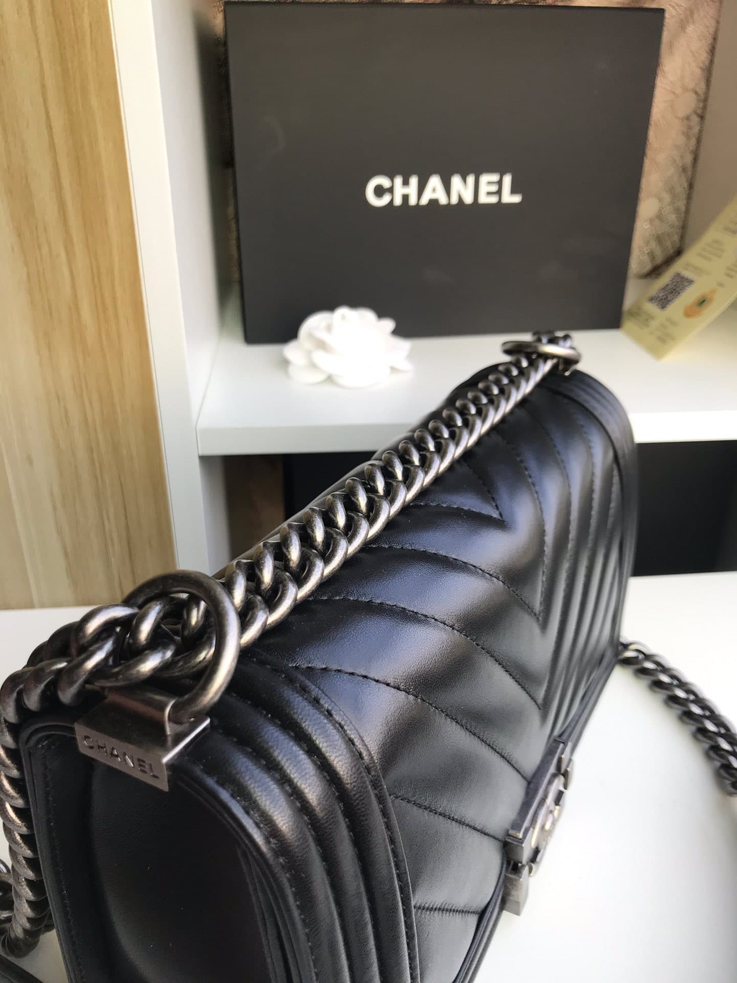BOY Chanel Chevrons Pattern Lambskin LB23011 (4)