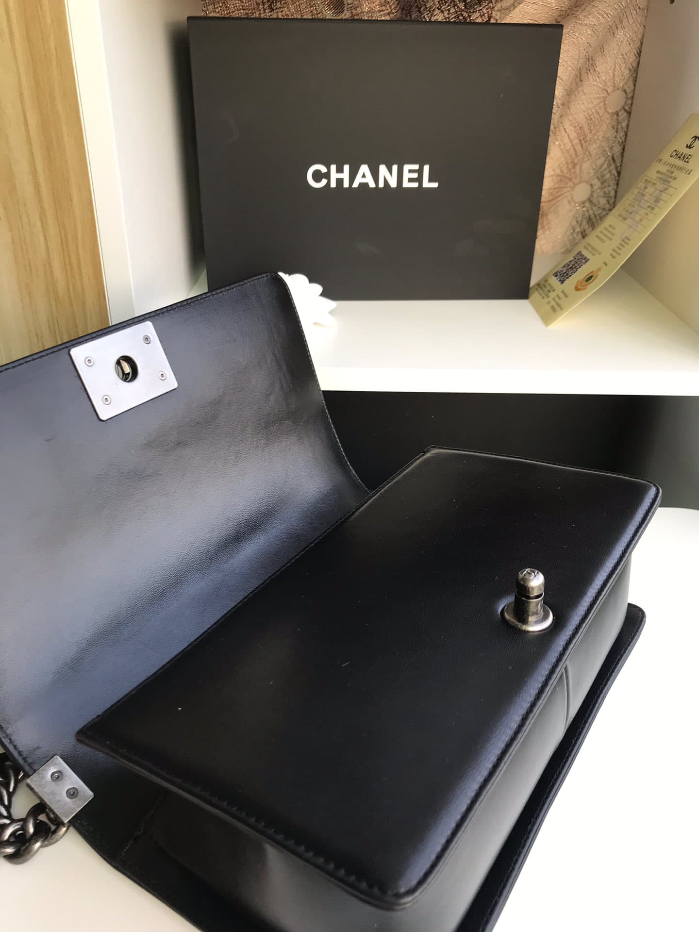 BOY Chanel Chevrons Pattern Lambskin LB23011 (5)