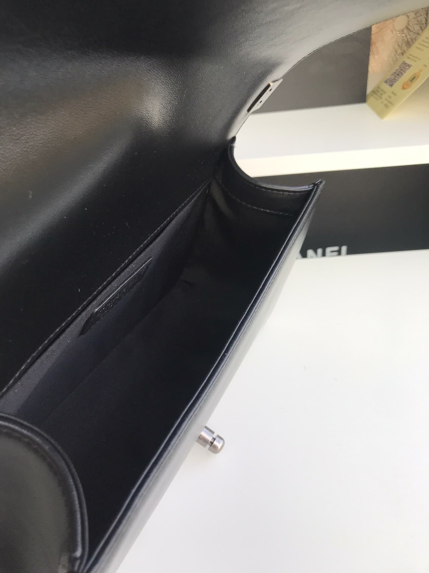 BOY Chanel Chevrons Pattern Lambskin LB23011 (6)