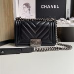 BOY Chanel Chevrons Pattern Lambskin LB3878 (1)