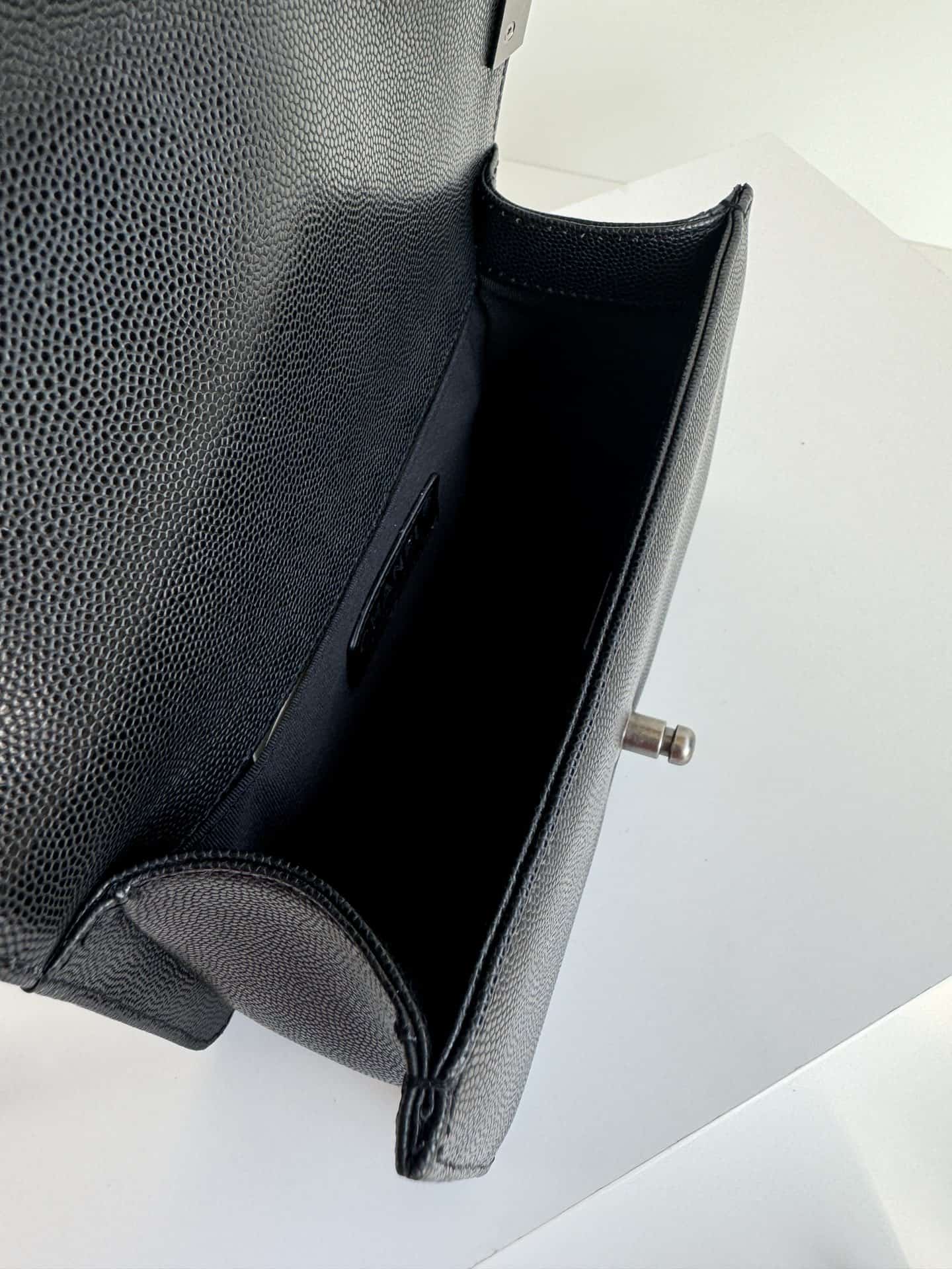 BOY Chanel Grained Calfskin LB3890 (4)