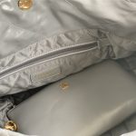Chanel 22 LARGE HANDBAG Metallic Calfskin LB11226 (4)
