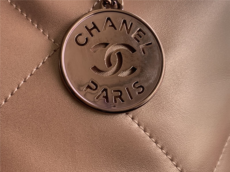 Chanel 22 LARGE HANDBAG Metallic Calfskin LB11607 (2)