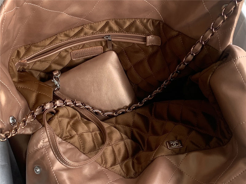 Chanel 22 LARGE HANDBAG Metallic Calfskin LB11607 (4)