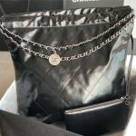 Chanel 22 LARGE HANDBAG Metallic Calfskin LB11610 (2)