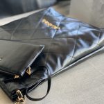 Chanel 22 LARGE HANDBAG Metallic Calfskin LB957 (4)