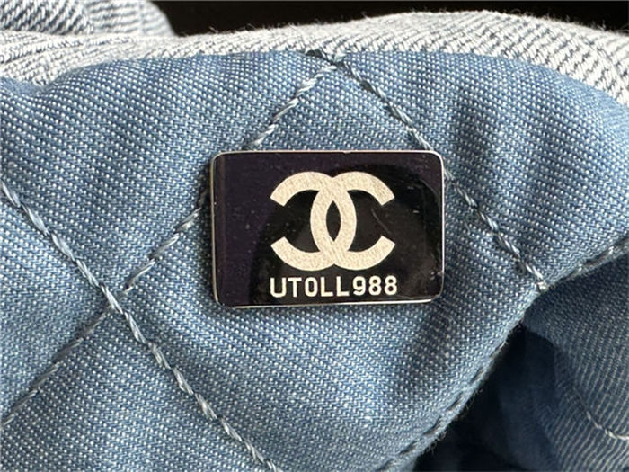 Chanel 22 MEDIUM HANDBAG Denim LB2283 (2)