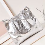 Chanel 22 MEDIUM HANDBAG Metallic Calfskin LB14526 (1)