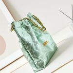 Chanel 22 MEDIUM HANDBAG Metallic Calfskin LB14527 (6)