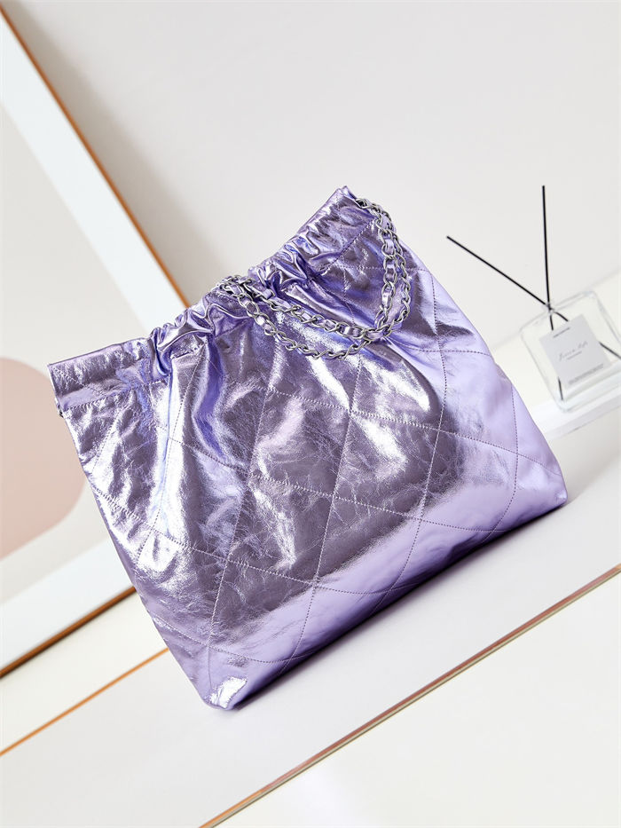 Chanel 22 MEDIUM HANDBAG Metallic Calfskin LB14528 (2)