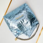 Chanel 22 MEDIUM HANDBAG Metallic Calfskin LB14529 (6)