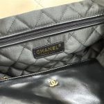 Chanel 22 MEDIUM HANDBAG Patchwork Shiny Calfskin LB893 (4)